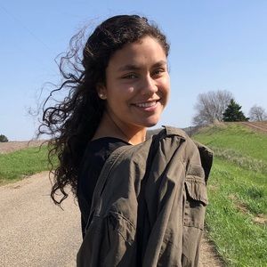 Meet your Posher, Violet